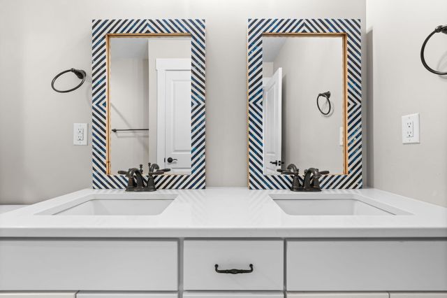 551 Wishing Tree Lane, Pittsfield Charter Twp, MI 48108