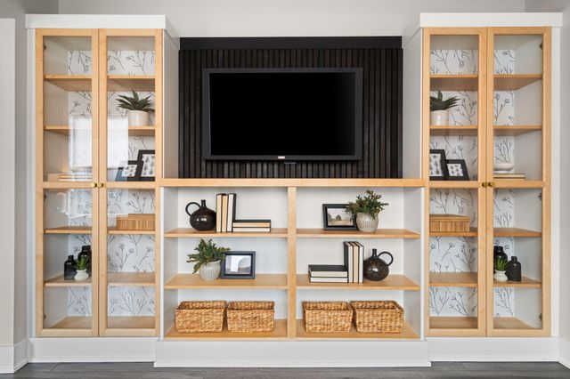 551 Wishing Tree Lane, Pittsfield Charter Twp, MI 48108