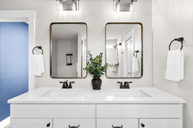 551 Wishing Tree Lane, Pittsfield Charter Twp, MI 48108