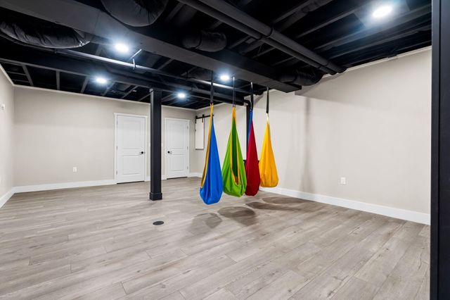 551 Wishing Tree Lane, Pittsfield Charter Twp, MI 48108