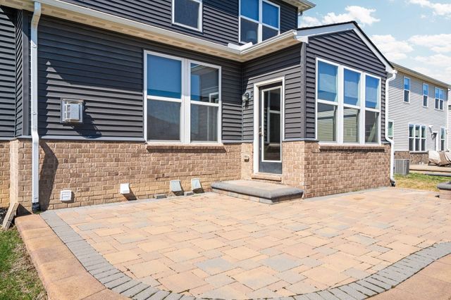 551 Wishing Tree Lane, Pittsfield Charter Twp, MI 48108