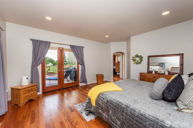 203 Delta Way, Sequim, WA 98382