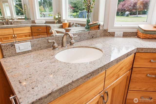 203 Delta Way, Sequim, WA 98382