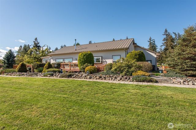 203 Delta Way, Sequim, WA 98382
