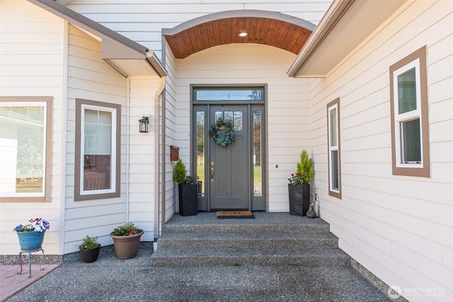 203 Delta Way, Sequim, WA 98382