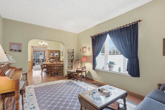 1806 41st Street, Moline, IL 61265