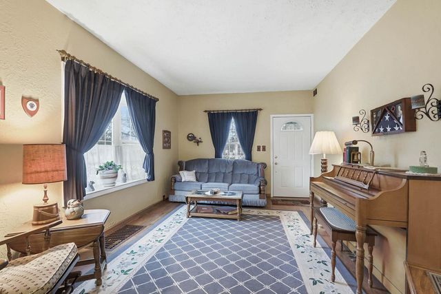 1806 41st Street, Moline, IL 61265