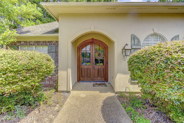 137 Baileys Ridge Circle, Clinton, MS 39056