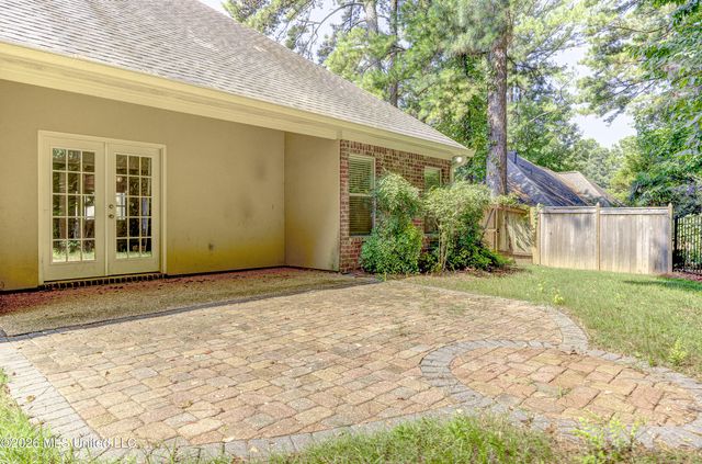 137 Baileys Ridge Circle, Clinton, MS 39056