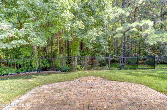 137 Baileys Ridge Circle, Clinton, MS 39056