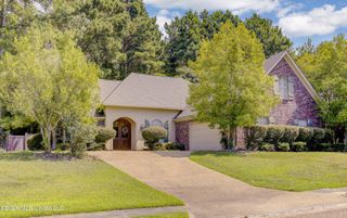 137 Baileys Ridge Circle, Clinton, MS 39056