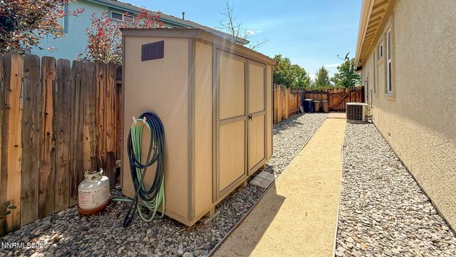 7410 Minkler Court, Sparks, NV 89436