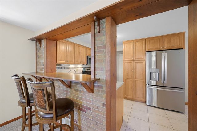 102 Valleyvale Dr, Ross Twp, PA 15209