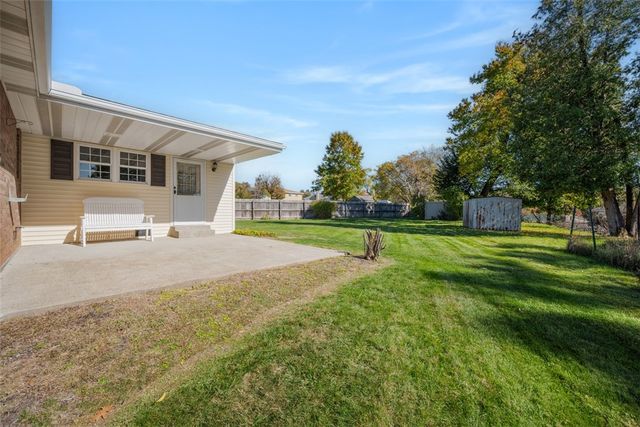 102 Valleyvale Dr, Ross Twp, PA 15209