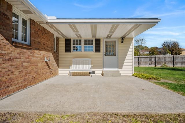 102 Valleyvale Dr, Ross Twp, PA 15209