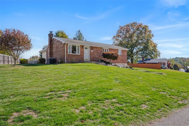 102 Valleyvale Dr, Ross Twp, PA 15209