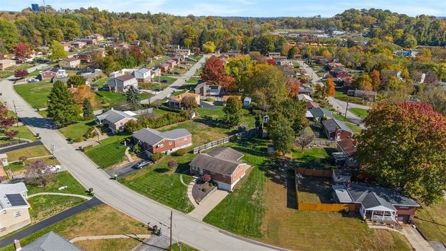 102 Valleyvale Dr, Ross Twp, PA 15209