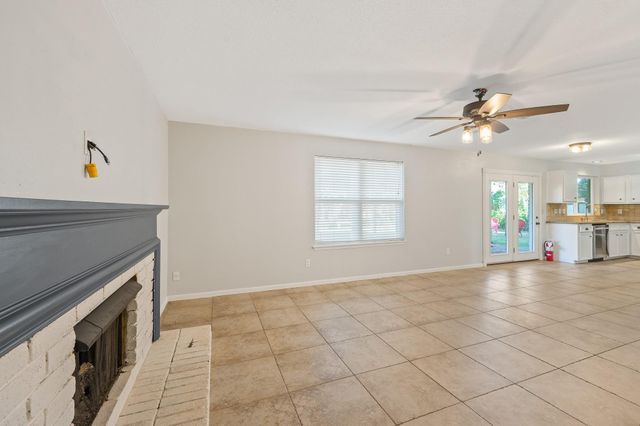 8322 Hot Springs Drive, Houston, TX 77095