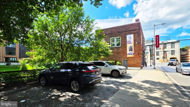 4590 MAIN ST, Philadelphia, PA 19127