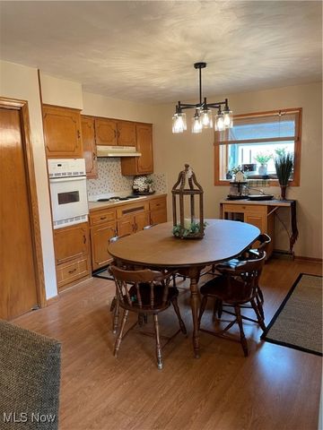 681 Grandview Avenue, East Palestine, OH 44413