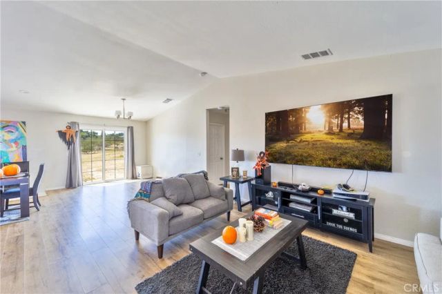 15255 Rancho Rd, Victorville, CA 92394