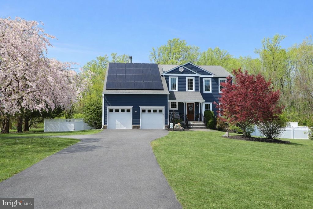 Image 1 of property listing at 2730 HOWARD GROVE RD, Davidsonville, MD 21035