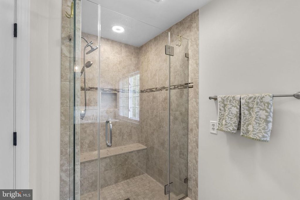 Image 31 of property listing at 2730 HOWARD GROVE RD, Davidsonville, MD 21035