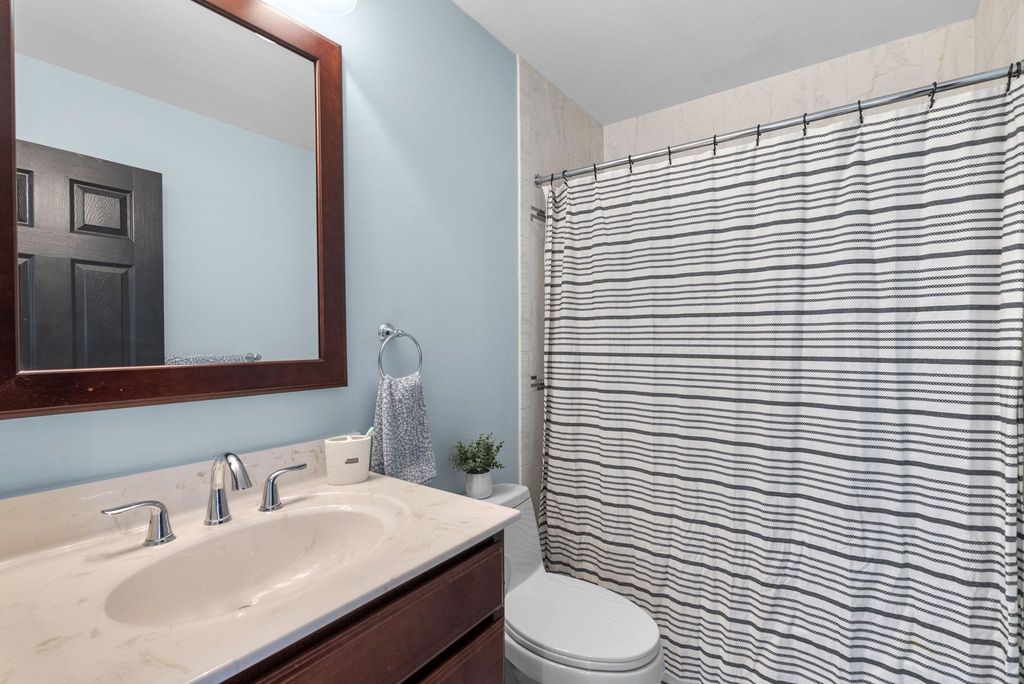 Image 38 of property listing at 2730 HOWARD GROVE RD, Davidsonville, MD 21035