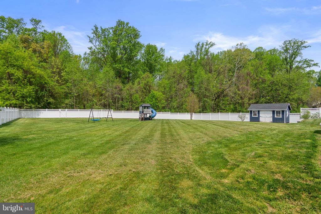 Image 57 of property listing at 2730 HOWARD GROVE RD, Davidsonville, MD 21035