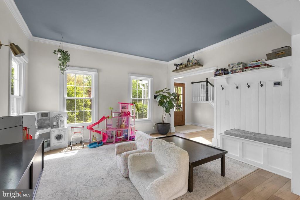 Image 7 of property listing at 2730 HOWARD GROVE RD, Davidsonville, MD 21035