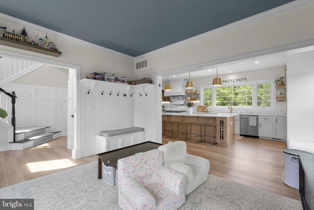 Image 8 of property listing at 2730 HOWARD GROVE RD, Davidsonville, MD 21035