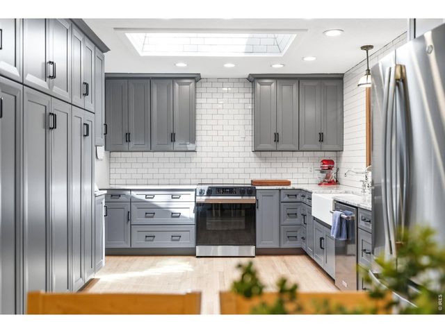 14 Princeton Cir, Longmont, CO 80503