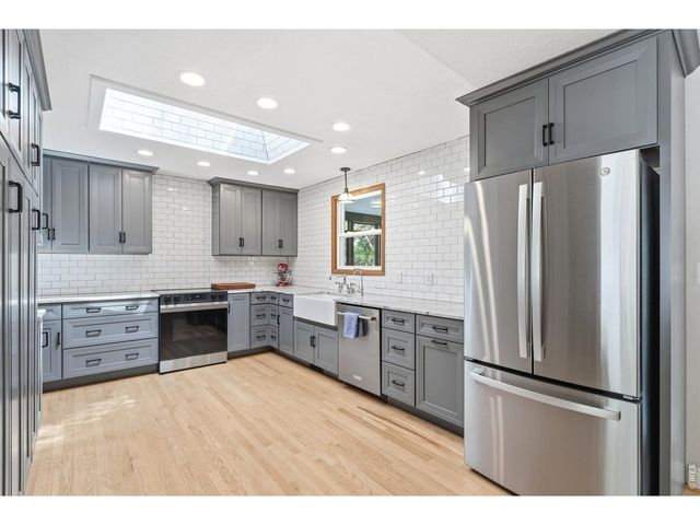 14 Princeton Cir, Longmont, CO 80503