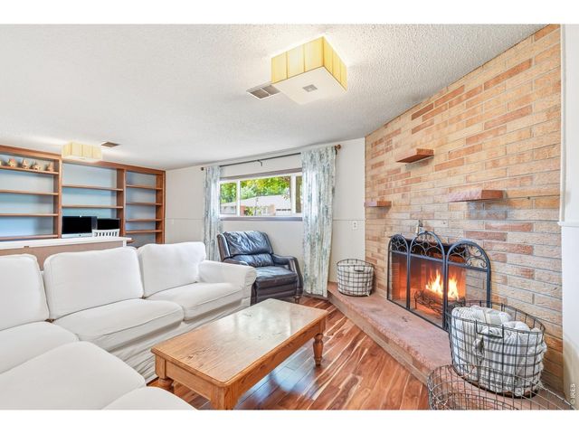 14 Princeton Cir, Longmont, CO 80503