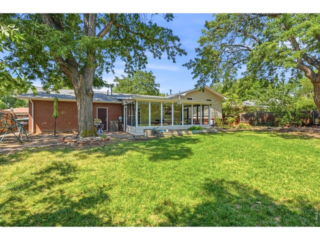 14 Princeton Cir, Longmont, CO 80503