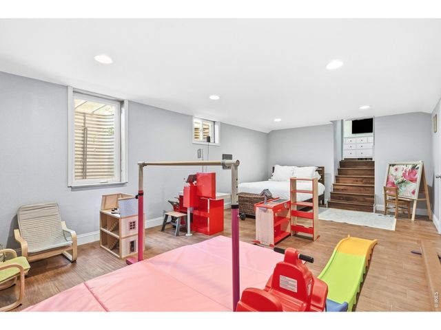 14 Princeton Cir, Longmont, CO 80503