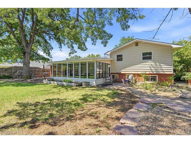 14 Princeton Cir, Longmont, CO 80503