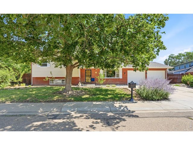 14 Princeton Cir, Longmont, CO 80503