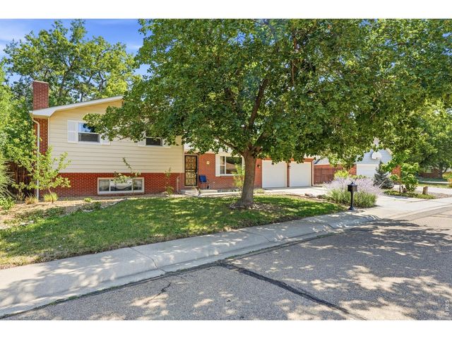 14 Princeton Cir, Longmont, CO 80503