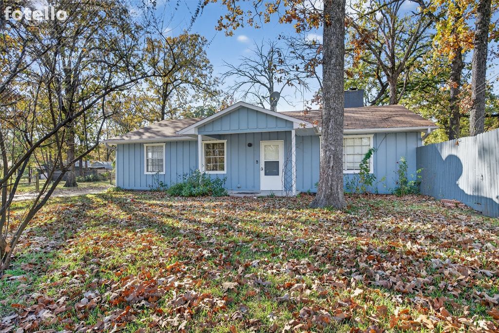 2112 Leyte Drive, Tool, TX 75143