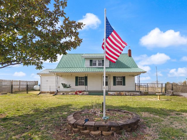 2058 Ard Ridge Road, Nancy, KY 42544