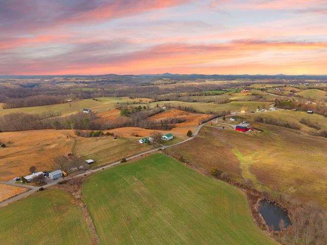 2058 Ard Ridge Road, Nancy, KY 42544
