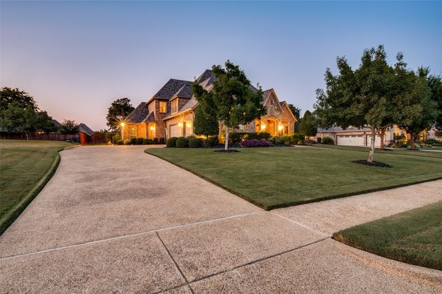 1157 Falcon Ridge Drive, Kennedale, TX 76060