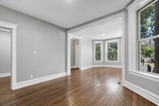 4319 W Jackson Boulevard, Chicago, IL 60624