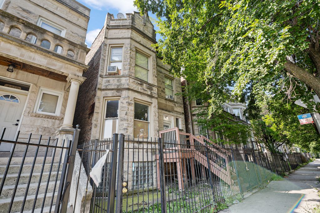 4319 W Jackson Boulevard, Chicago, IL 60624
