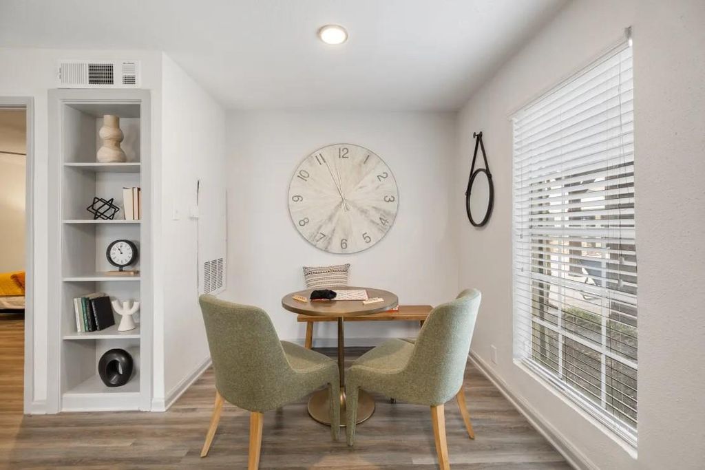 2800 S Ashford Road 616, Houston, TX 77082