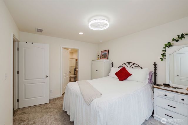 540 E Lakeshore Drive E, Shelton, WA 98584