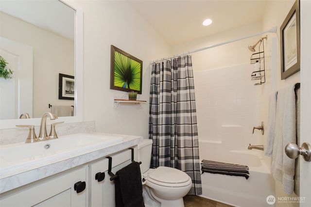 540 E Lakeshore Drive E, Shelton, WA 98584