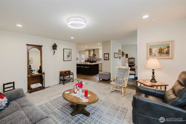 540 E Lakeshore Drive E, Shelton, WA 98584