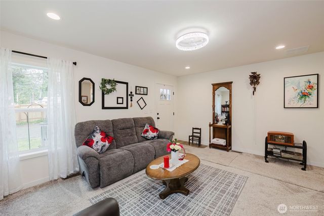 540 E Lakeshore Drive E, Shelton, WA 98584